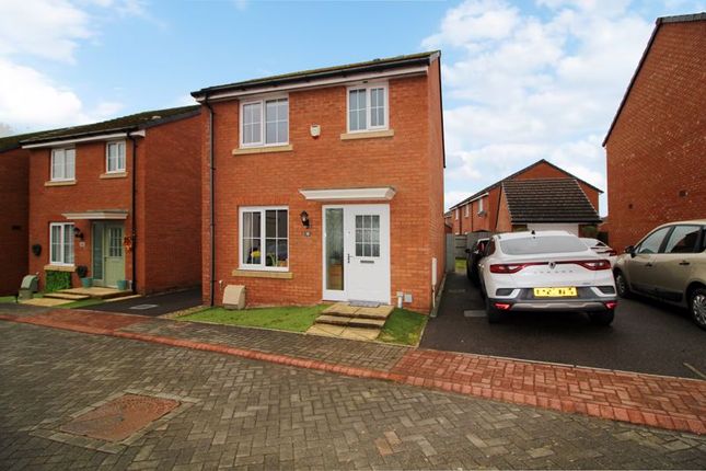 3 bed detached house