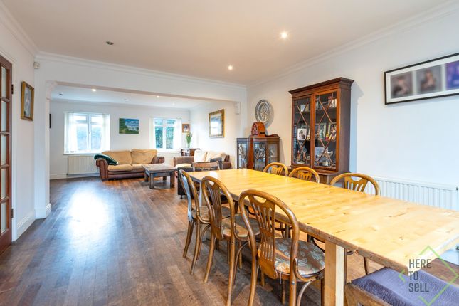 New Barnet, Barnet EN4 5 bed detached house for sale