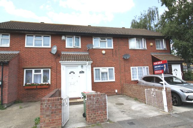 Sheerwater Road, London, E16 3 bed terraced house for sale