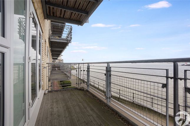 Portland Place, Greenhithe, Kent, DA9 1 bed flat for sale