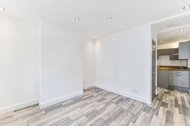 3 bed terraced house