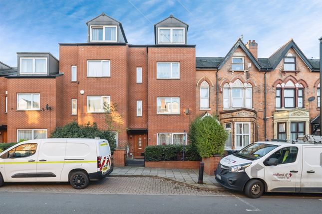 4 bedroom terraced house for sale