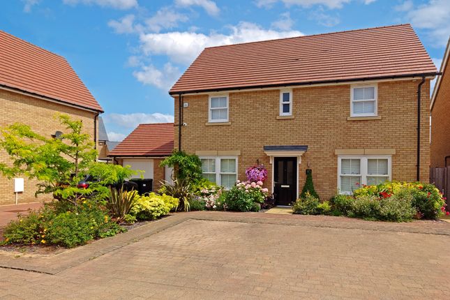 4 bed detached house