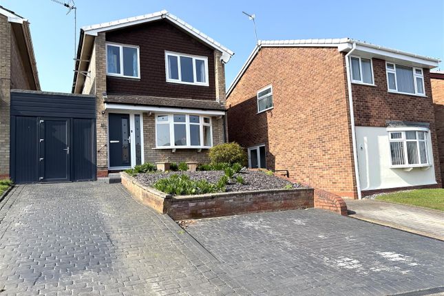 Delafield Way, Etchinghill, Rugeley 3 bed link detached house for sale