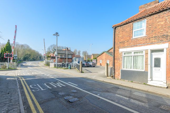 High Street, Wainfleet PE24 3 bed end of terrace house for sale
