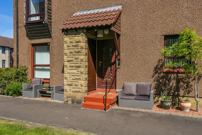 Westbank Place, Edinburgh, EH15 2 bed ground floor flat for sale