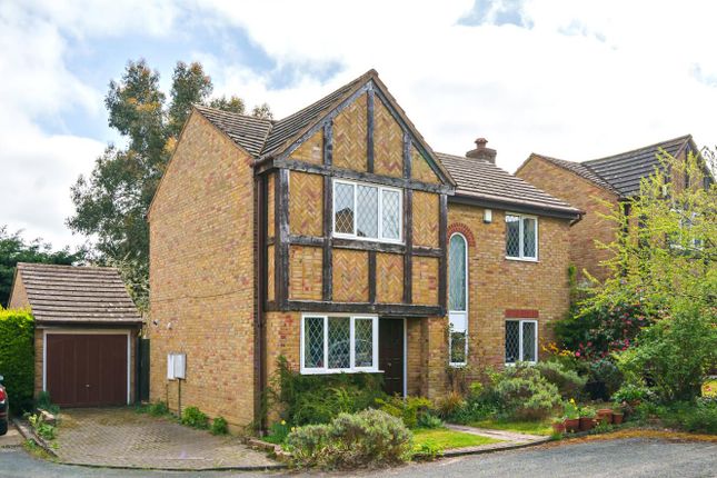 Windmill Drive, Keston, Kent, BR2 4 bed detached house for sale