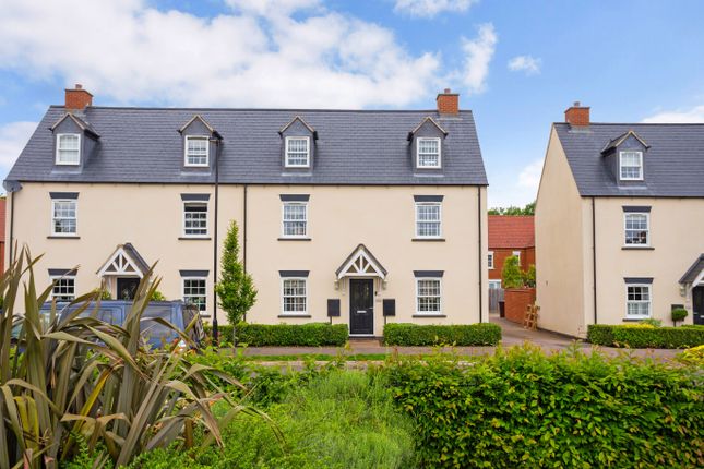 4 bedroom semi-detached house for sale