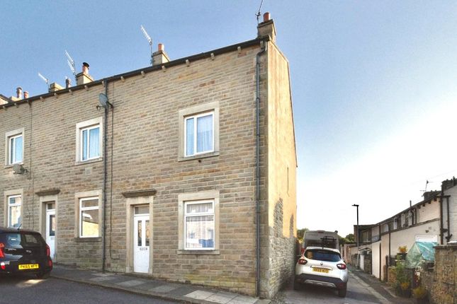 4 bedroom end of terrace house for sale