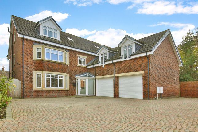 7 bedroom detached house for sale