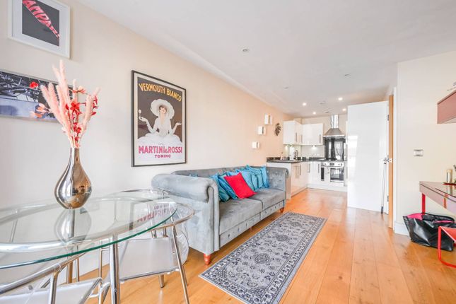 Baythorne House, E16, Royal Docks... 1 bed flat for sale