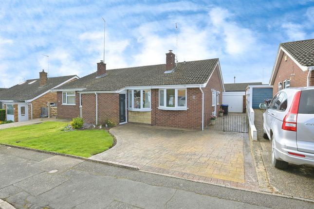 2 bedroom semi-detached bungalow for sale