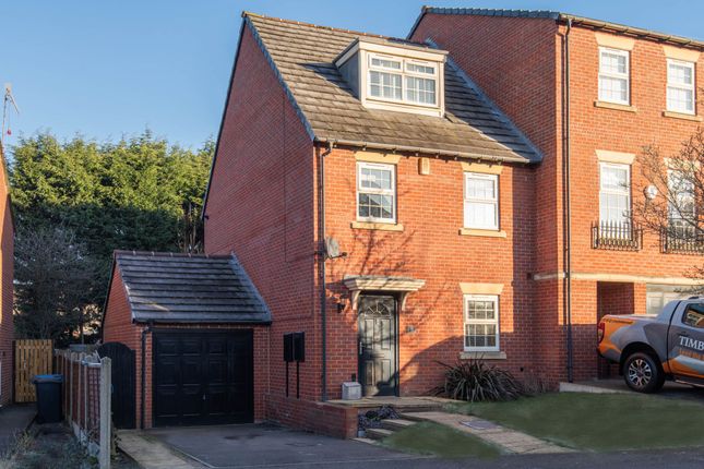 Hartfield Close, Chesterfield S41 3 bed semi