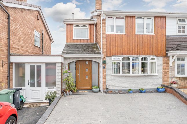 Silva Avenue, Kingswinford, DY6 8PL 4 bed semi