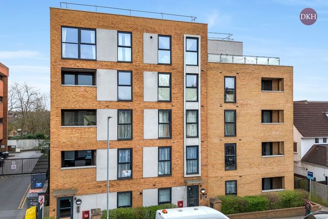 Upton Place, Watford WD18 1 bed apartment for sale