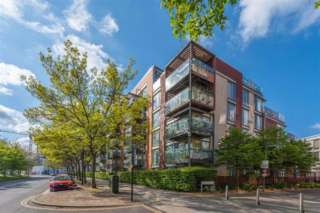 Becquerel Court, West Parkside, SE10 2 bed apartment for sale