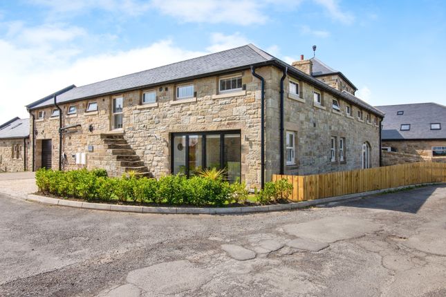 4 bed detached house