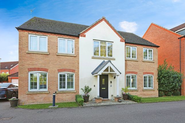 4 bed detached house