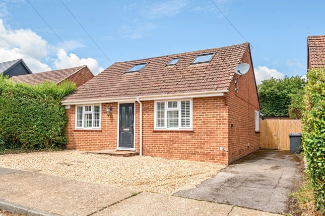 Coopers Rise, Godalming, GU7 3 bed semi