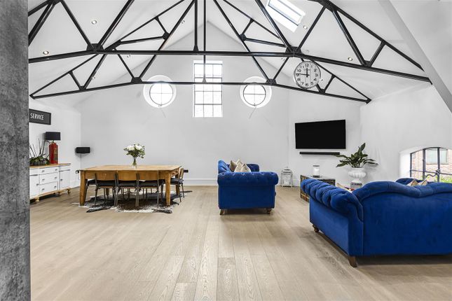3 bedroom mews property for sale