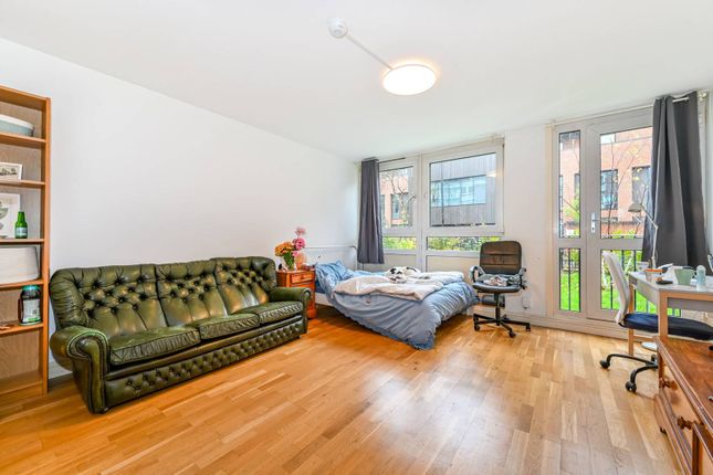 Stanhope Street, Euston, London, NW1 3 bed flat for sale