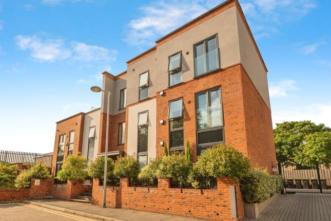 1 bed flat