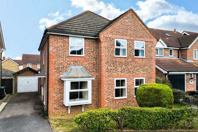 Reading Close, LANGDON HILLS... 4 bed detached house for sale