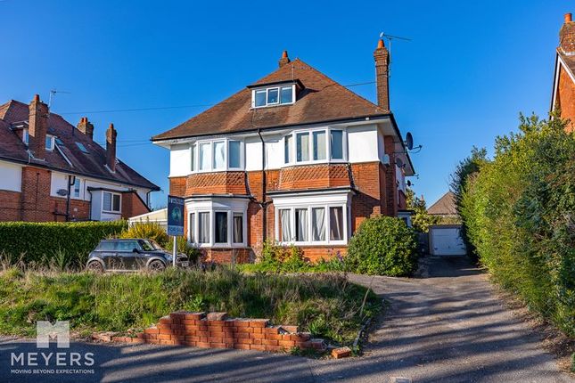 Portchester Road, Bournemouth, BH8 2 bed apartment for sale