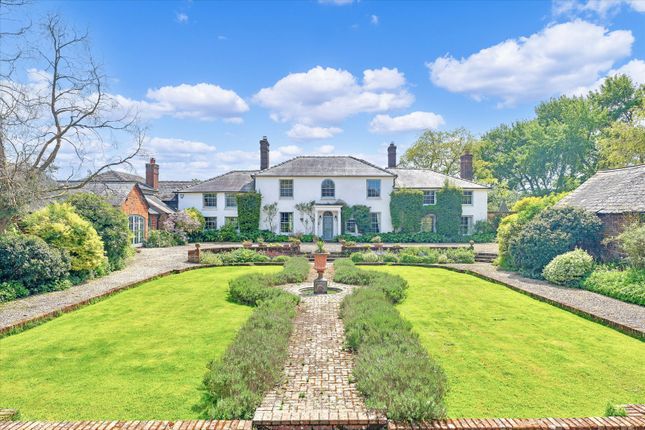 7 bed detached house