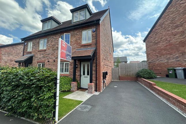 3 bedroom semi-detached house for sale