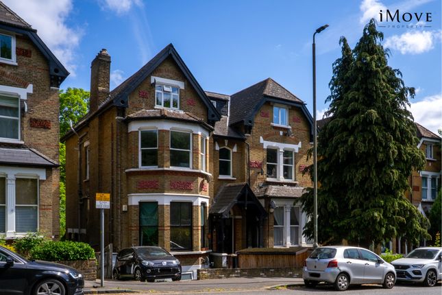 Crystal Palace Park Road, London SE26 2 bed flat for sale