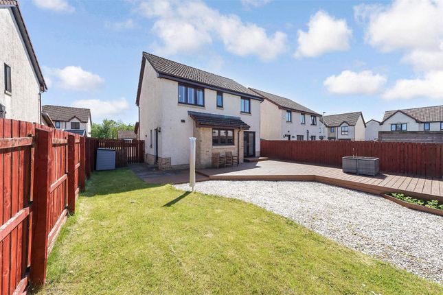 4 bed detached house