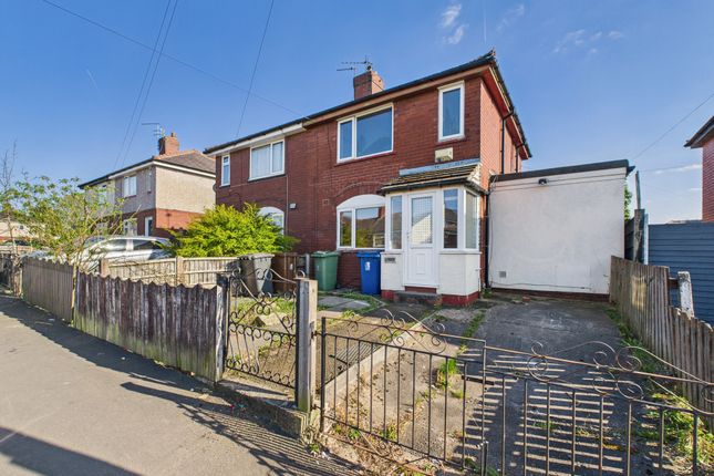 Thicknesse Avenue, Wigan, WN6 2 bed semi