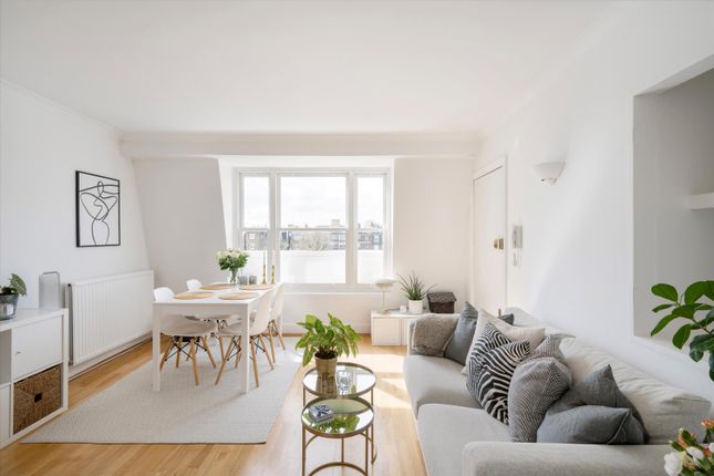 Chepstow Crescent, London, W11 2 bed flat for sale