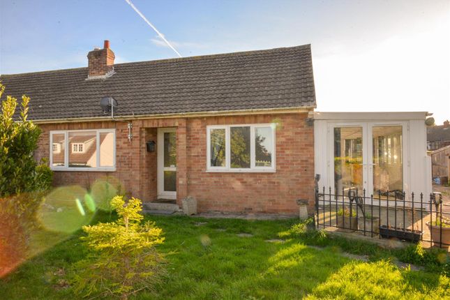 2 bedroom semi-detached bungalow for sale