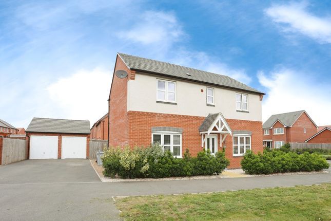 4 bed detached house