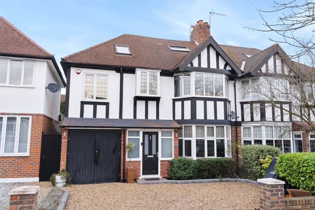 5 bedroom semi-detached house for sale