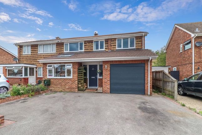 Stratford Drive, Wooburn Green, HP10 4 bed semi