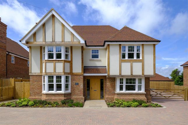 Dexter House, Barnsole Road, Staple 6 bed detached house for sale