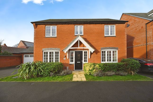 4 bed detached house