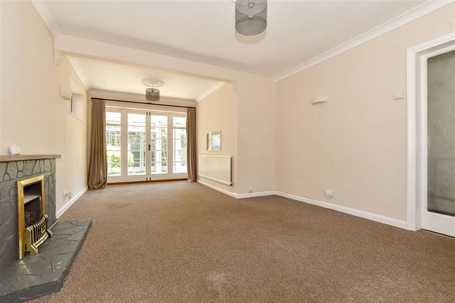 3 bed detached bungalow