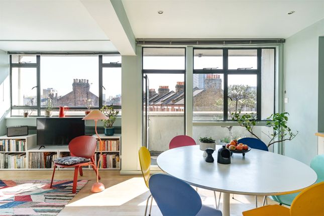 Keeling House, Bethnal Green E2 2 bed apartment for sale