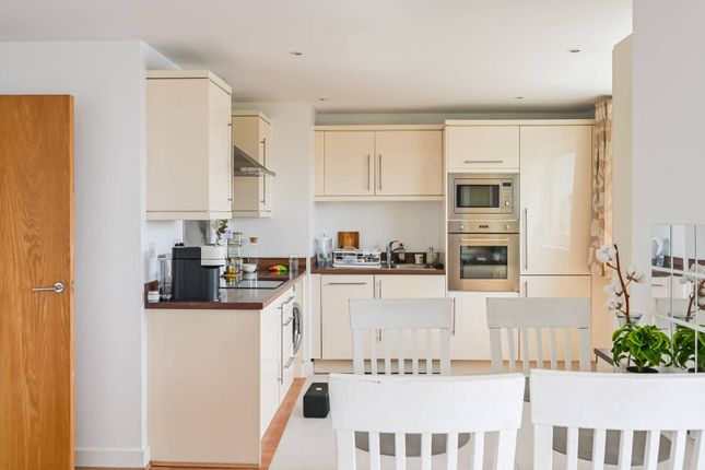 2 bed flat