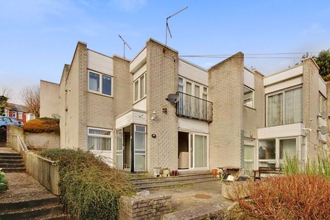 2 bed flat