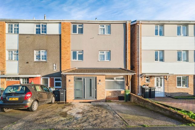 5 bedroom town house for sale