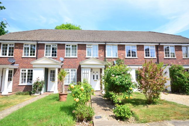 East Grinstead, West Sussex, RH19 2 bed terraced house for sale
