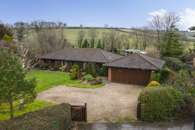 4 bedroom detached bungalow for sale