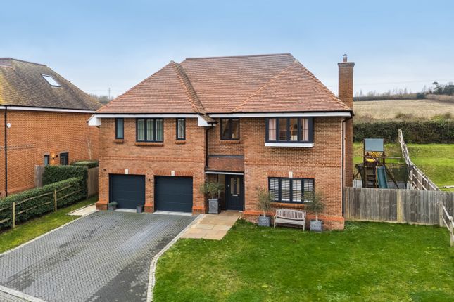 6 bed detached house