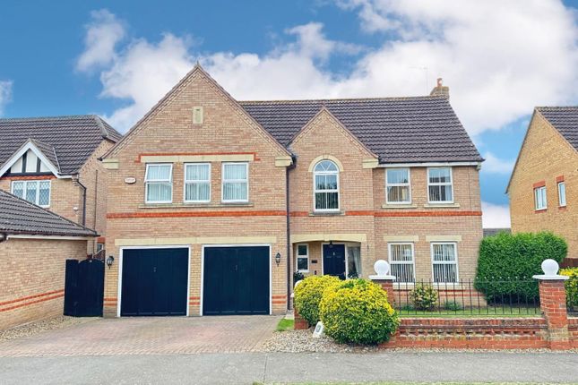 5 bedroom detached house for sale