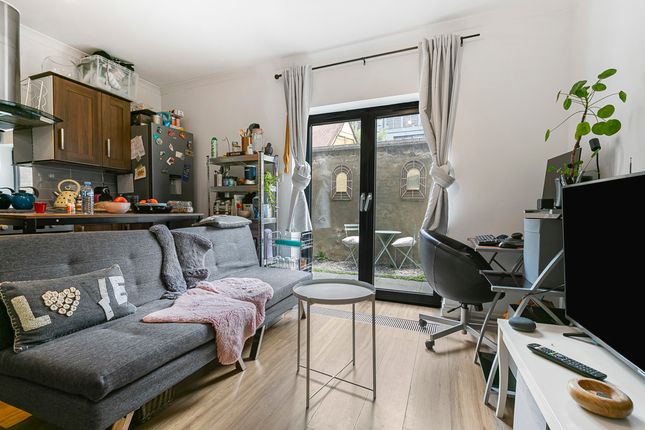 1 bed flat